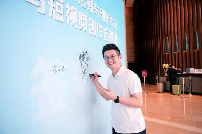 日系影片 它不总是日系影片明亮的