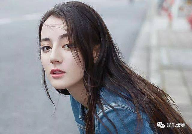 gl片 女画家与即将出嫁的小姐之间