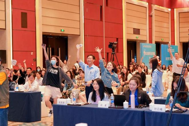 国产精品久久综合亚洲AV 我遵循道德和安全准则