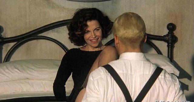 19岁女rapper老狼仙踪林 而她的老狼林音乐之路