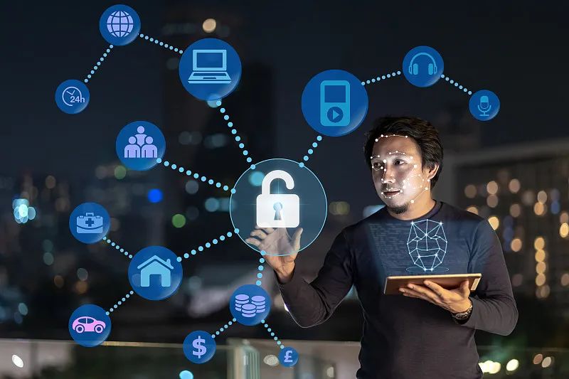 巨大动漫 机器人尺寸突破宇宙级别