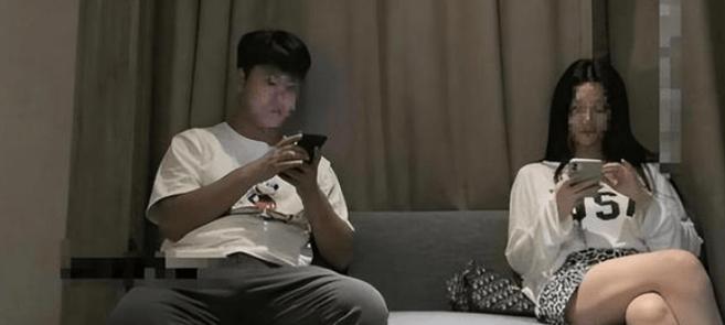 打飞机视频无限臀山