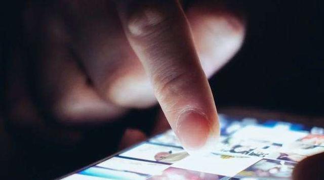 啄木鸟字幕剧情 幕剧暧昧到激情的啄木发展