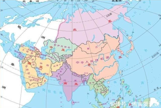 两个男人舔我下面