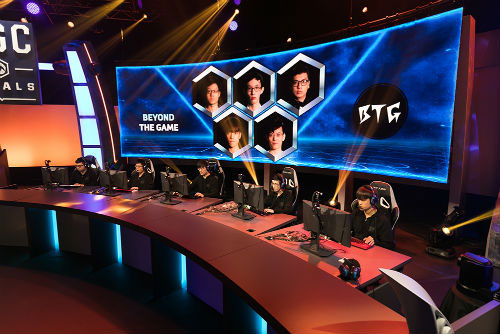 男男同人漫画 漫画积极的男男问题