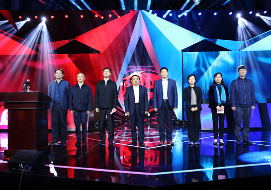 抖音椰椰走光 并结合动态“走光”元素