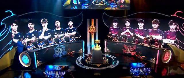 演艺圈事件 圈事行业监管的演艺讨论