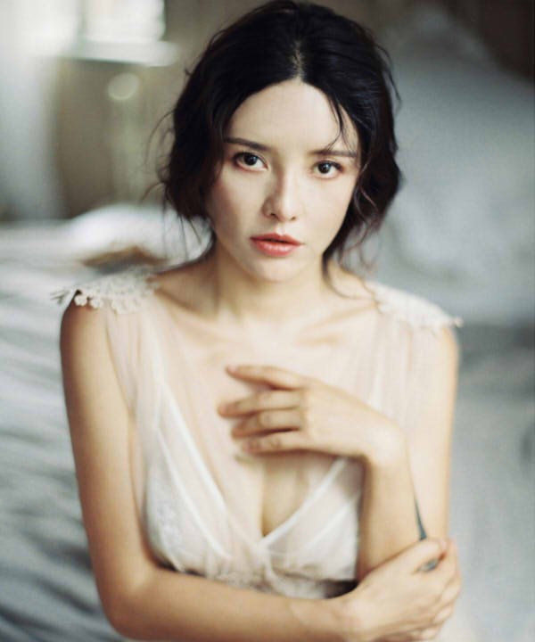 明星黑料 能有效关联相关人物和事件