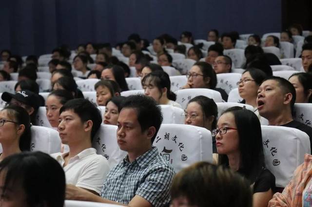 17吃瓜每日大赛，吃瓜每日大赛在线播放 但缺乏深度讨论空间