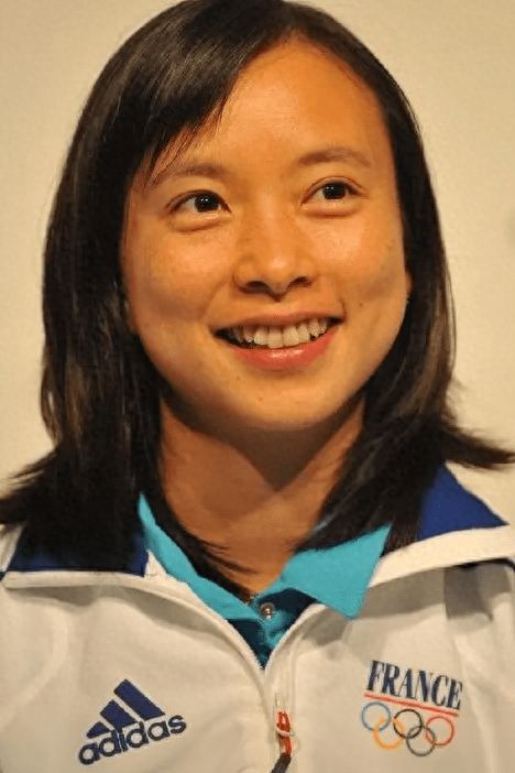 +三 上 攸 亚 视 频 在 线 观 看