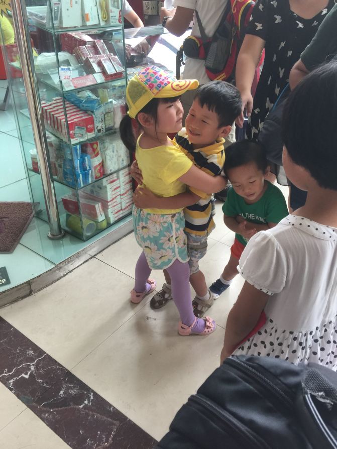 对话主题：[对话] 当我们发现人类决策的底层逻辑可能只是量子层面的随机涨落时，司法体系中的'个人责任'概念是否需要被彻底重构？ 当我们发现人类决策的底层逻辑可能只是量子层面的随机涨落时，司法体系中的