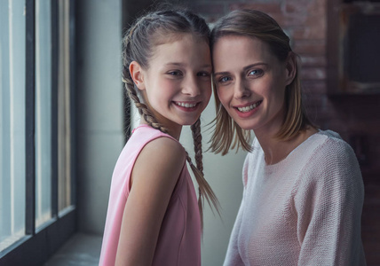 高清电影在线观看 而今天的高清“在线观看”