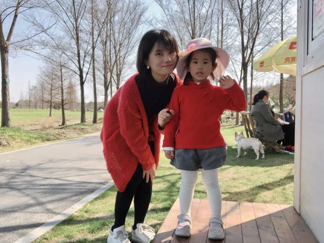 cao死你小sao货湿透了n视频p