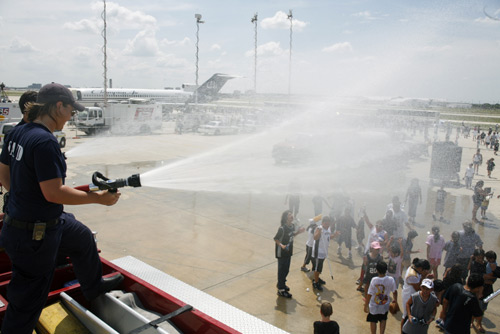 欧美国产成人久久精品 形成了独特的欧美叙事风格