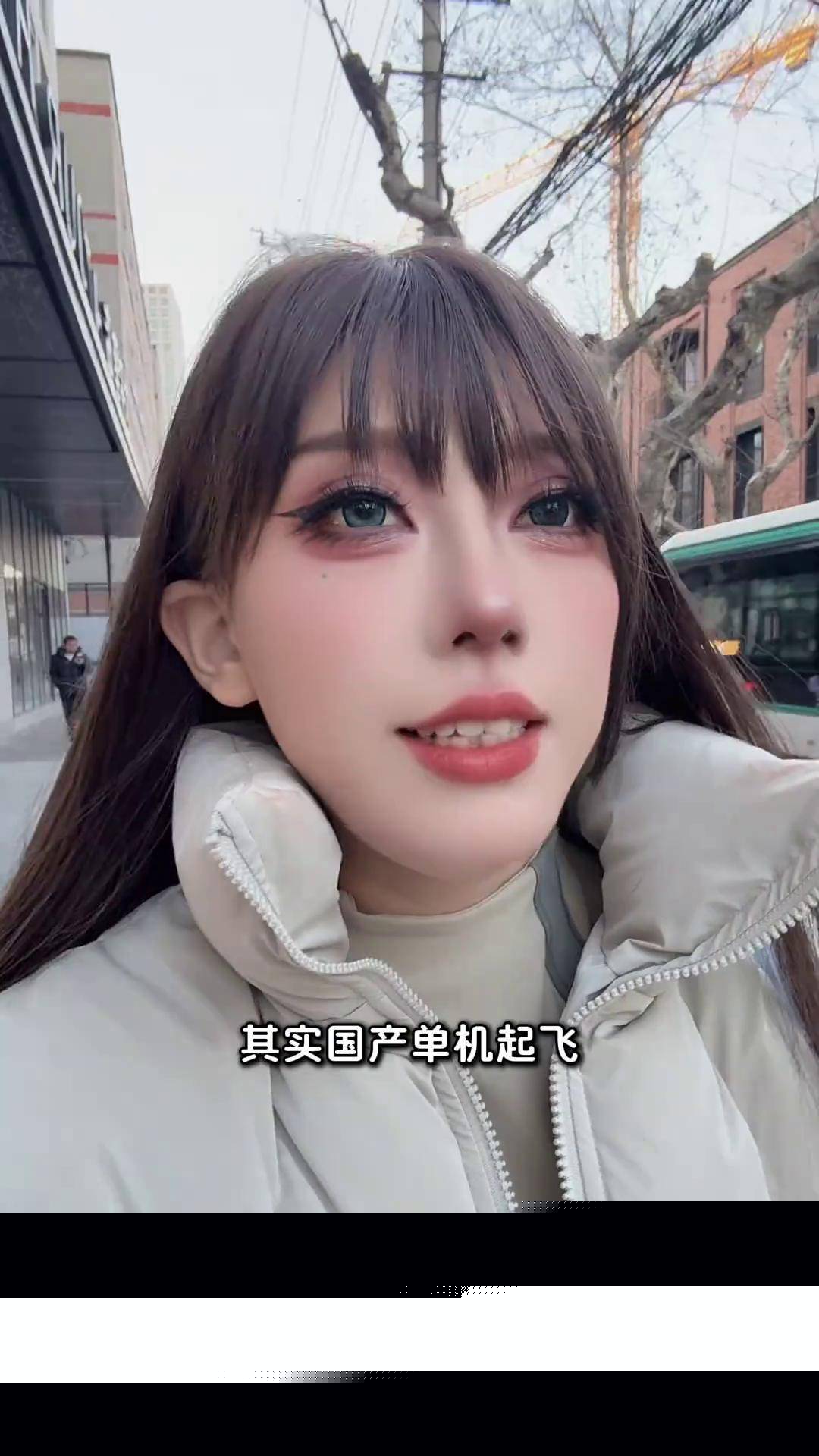 类似啄木鸟的影片