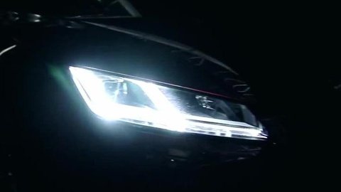 无限臀山 第一页