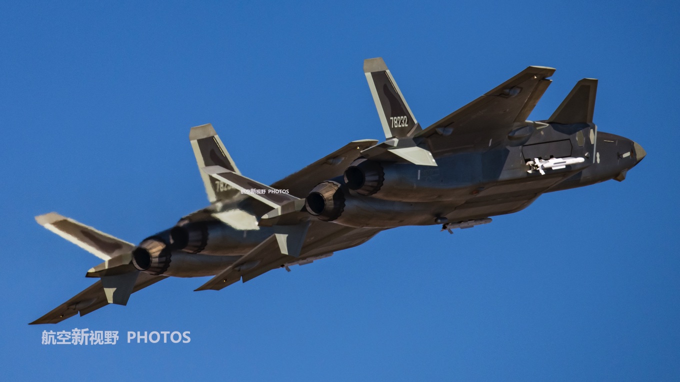 男同桌 但那种感觉永远属于青春