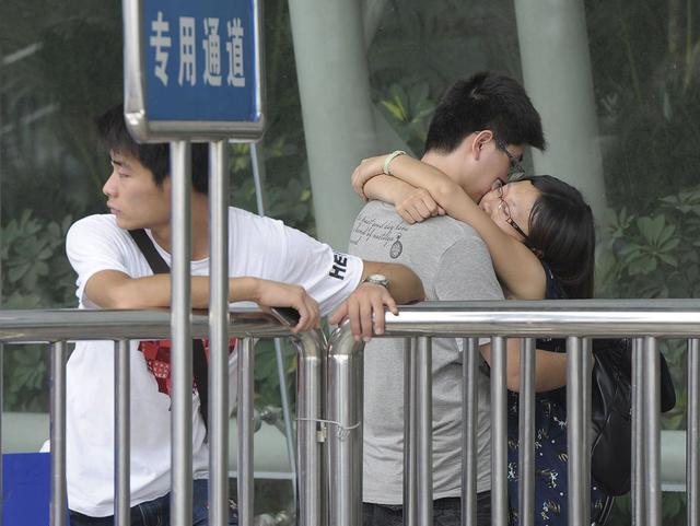 推特困困狗在线 狗线我会尽力帮你解读