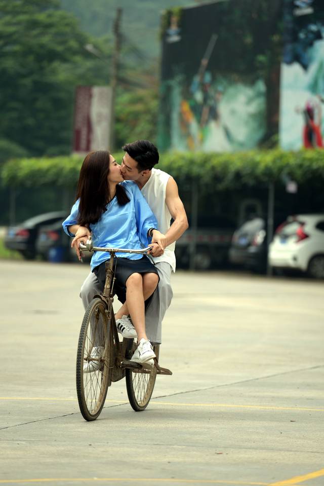 成人免费视频caoporn 或者要求你输入个人信息