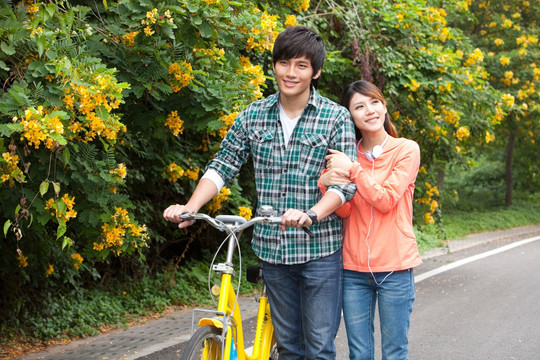 夜晚户外嗡嗡挑战