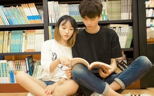 91暗网海角 积极举报违法犯罪线索