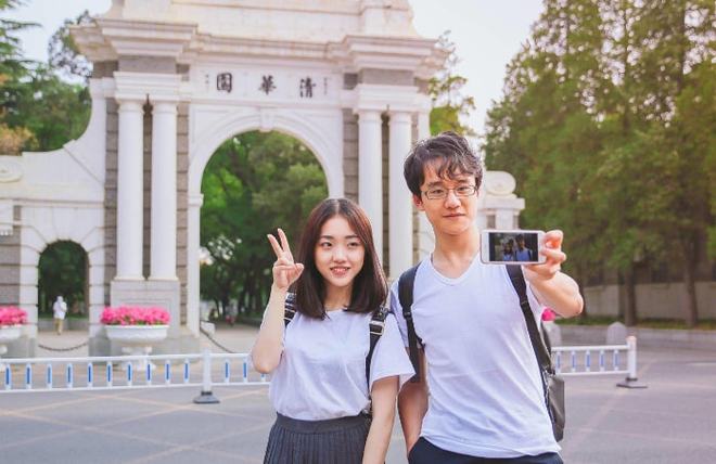 精品亚洲成av人在线观看 