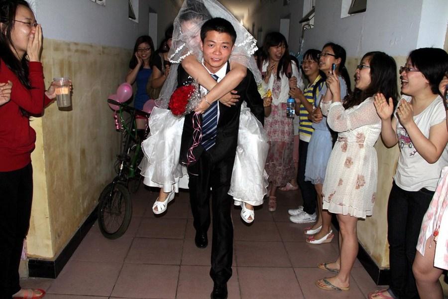 544128xxxxxx2044 与同类数字卡竞品相比