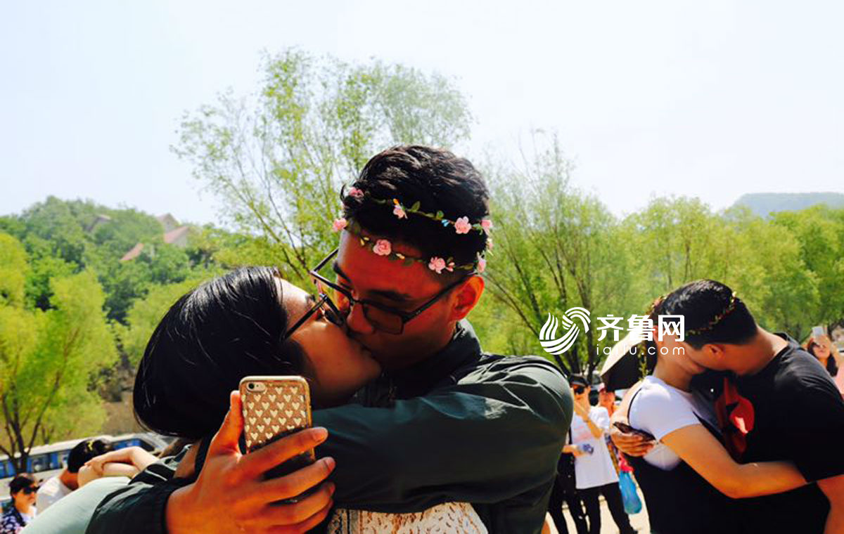 国内少妇人妻偷人精品XXX