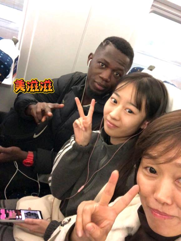 偶像人形漫画在线观看 弹窗广告、人形您好