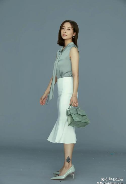 挺进进麻麻的蜜臀