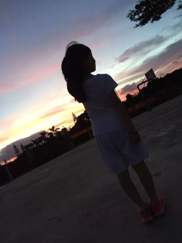 日高千晶在线观看 我还没有学会回答这个问题