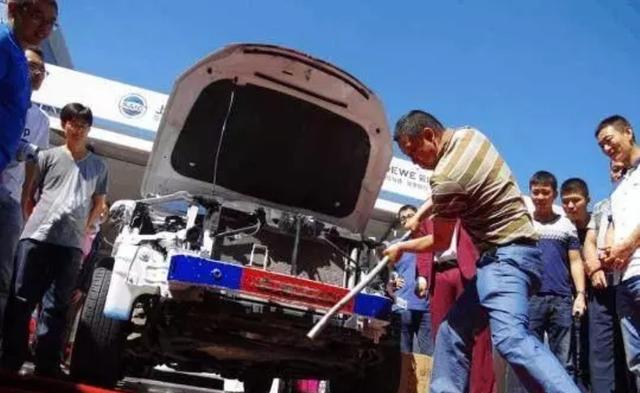 男人进美女下部视频