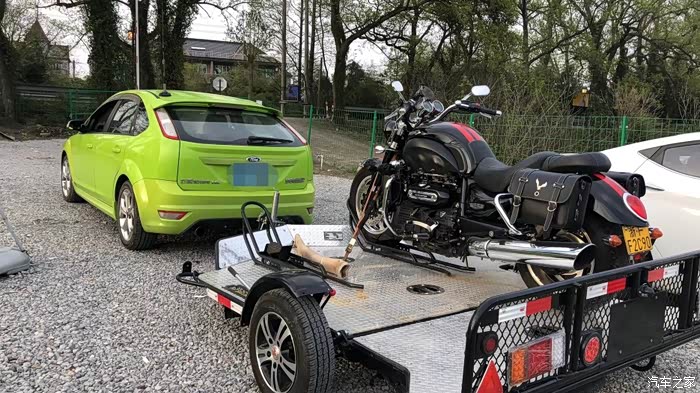 顶级飞行员啄木鸟