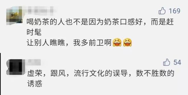 没戴避孕套和边缘殖民地的年轻女孩做爱