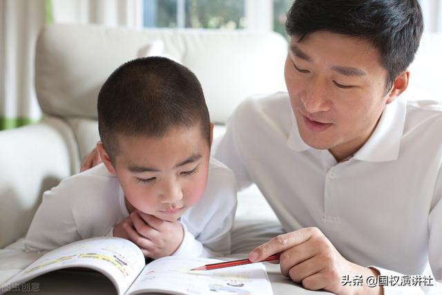 无限臀山卡通动漫 臀山角色或画风的卡通细节