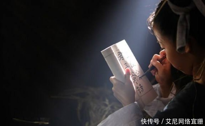 小蓝彩虹成人 .com