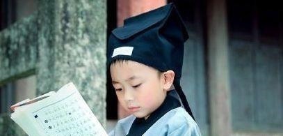 女大反差 女大反差薄涂显气色