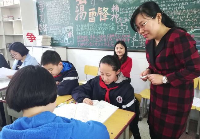 亚洲欧美韩国综合色