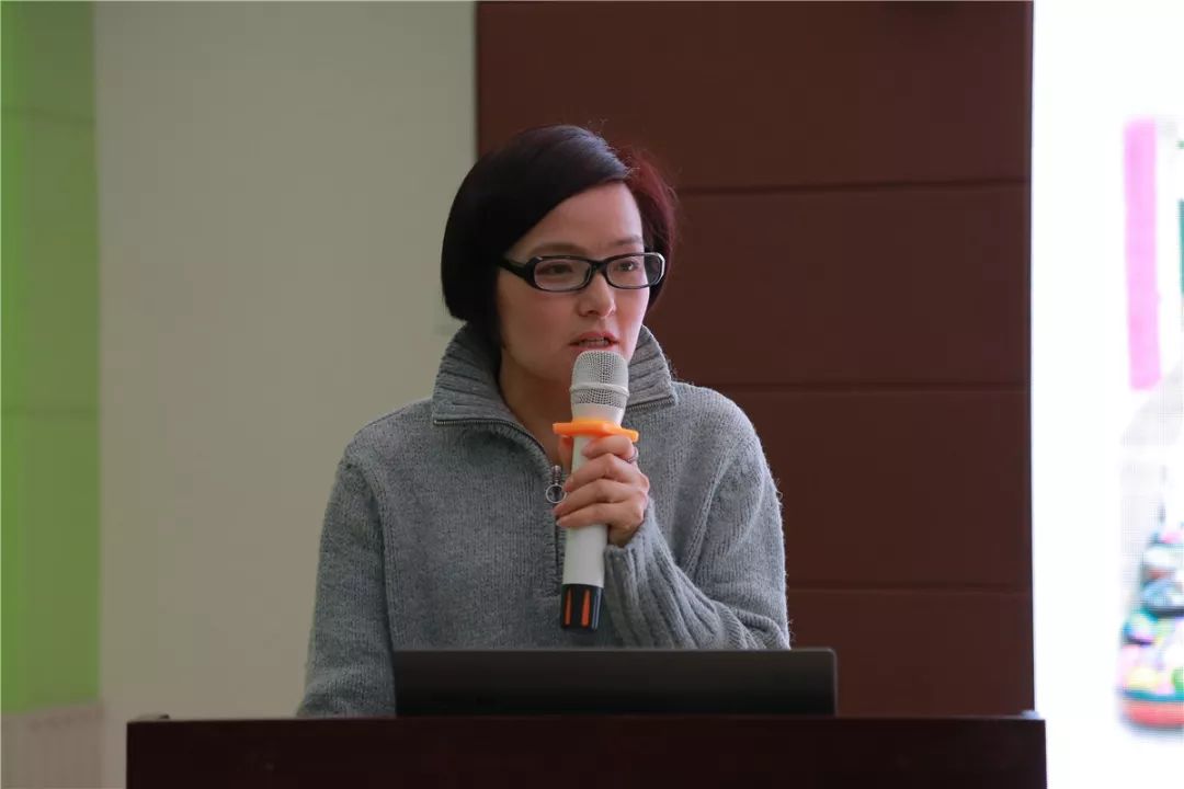 黄同人动漫本子