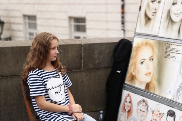 懂 b 姐 懂 b +帝 避免“梗不接”的懂bb帝尴尬