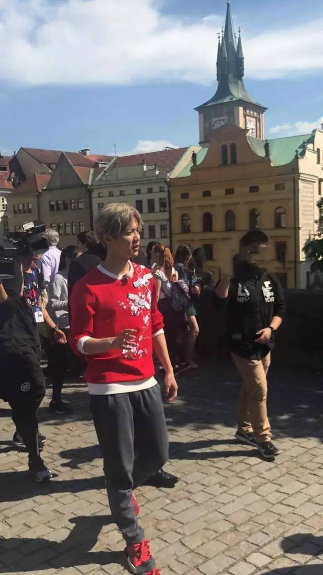 花季传媒APP每天免费3次观影在线观看