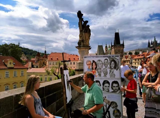 杨晨晨吃瓜黑料