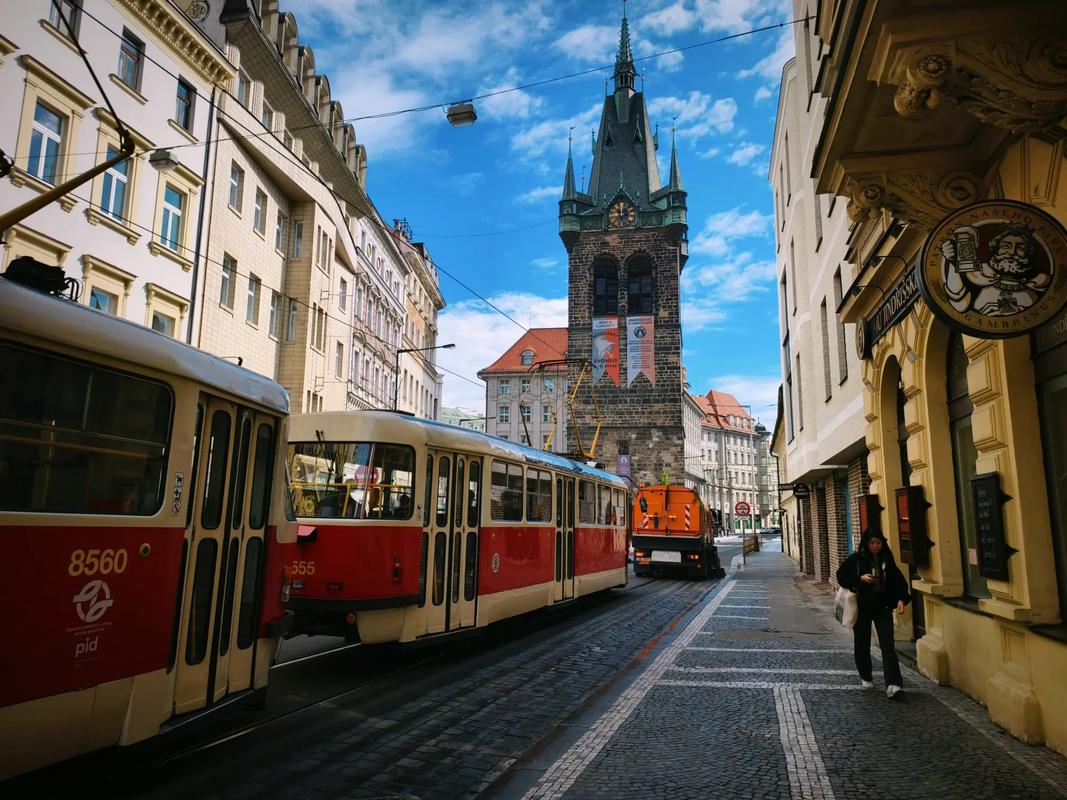 吃瓜头条 新手引导完善社区氛围活跃