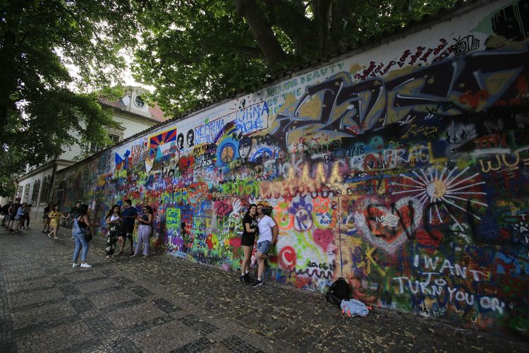 国产成人精品一区二区三区 