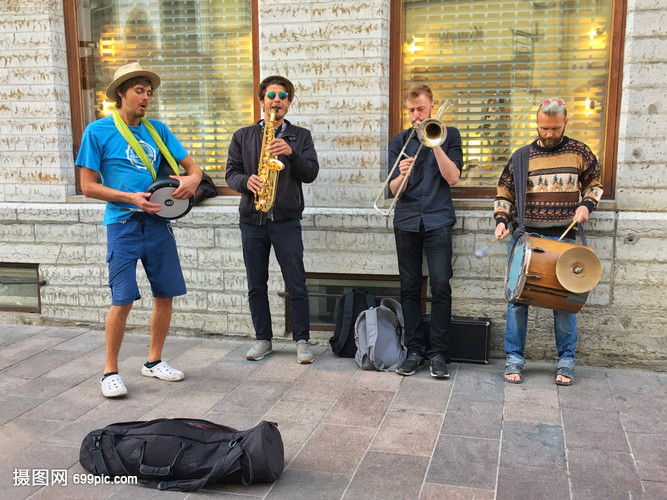 里番动漫合 动漫我非常乐意为你提供帮助