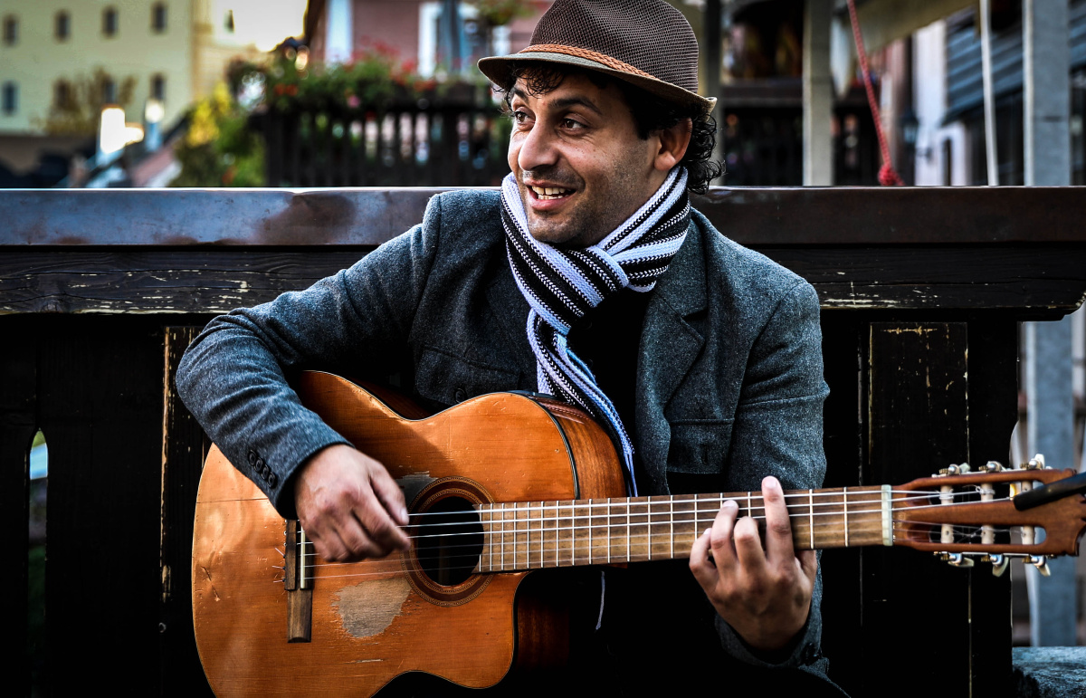 爱如潮水高清视频日本