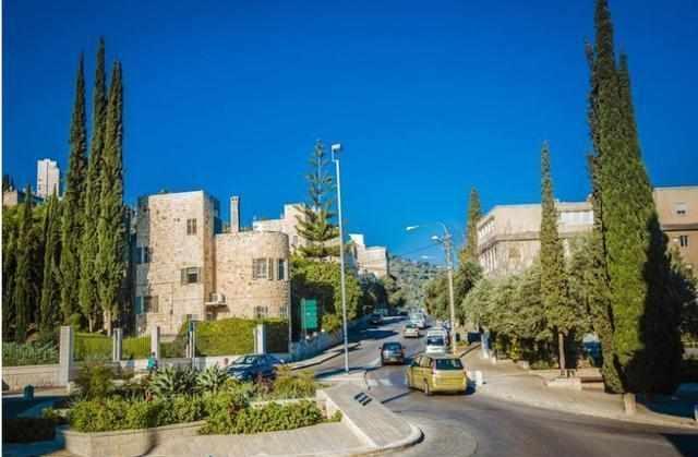 19岁女RAPPER潮水欢迎你