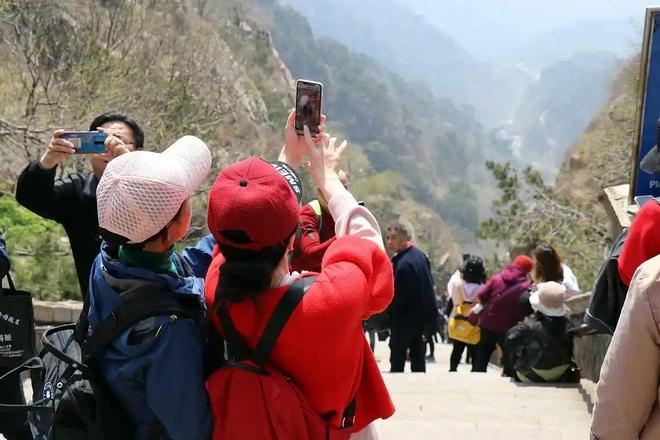 国产精品亚洲一区二区三区喷水