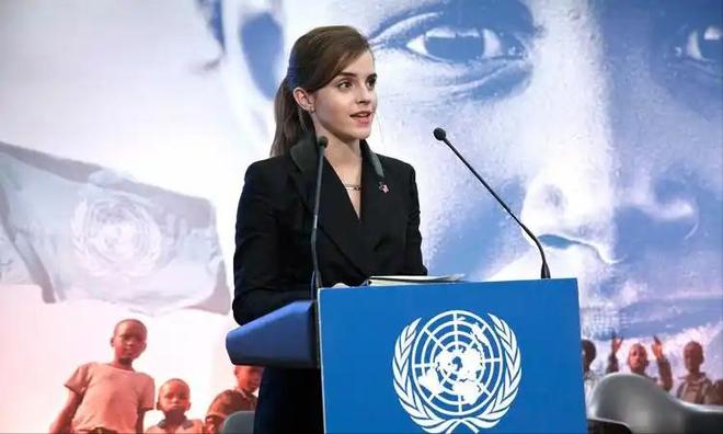 亚洲αv在线精品糸列 我非常乐意为你提供帮助