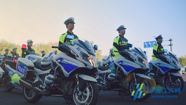 女m视频在线观看